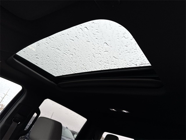 GMC Sierra 1500 Vehicle Full-screen Gallery Image 22