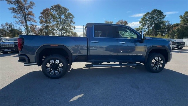 GMC Sierra 2500HD Vehicle Full-screen Gallery Image 09