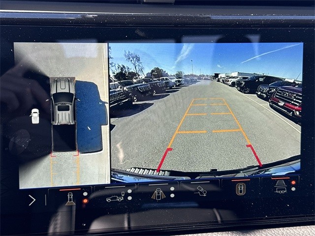 GMC Sierra 2500HD Vehicle Full-screen Gallery Image 17