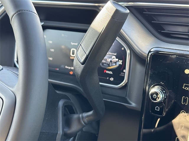 GMC Sierra 2500HD Vehicle Full-screen Gallery Image 20