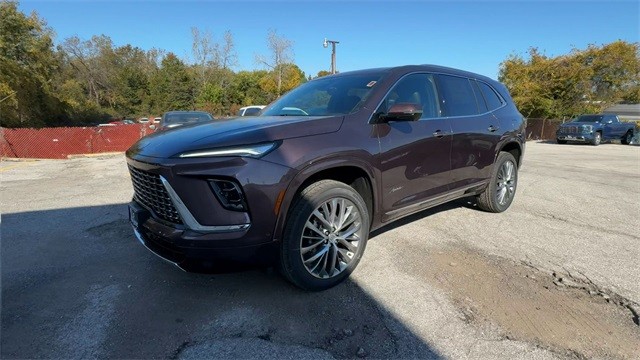 Buick Enclave Vehicle Full-screen Gallery Image 04