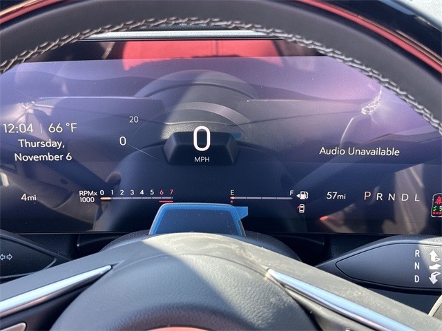 Buick Enclave Vehicle Full-screen Gallery Image 15