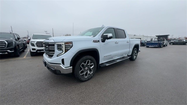 GMC Sierra 1500 Vehicle Full-screen Gallery Image 04