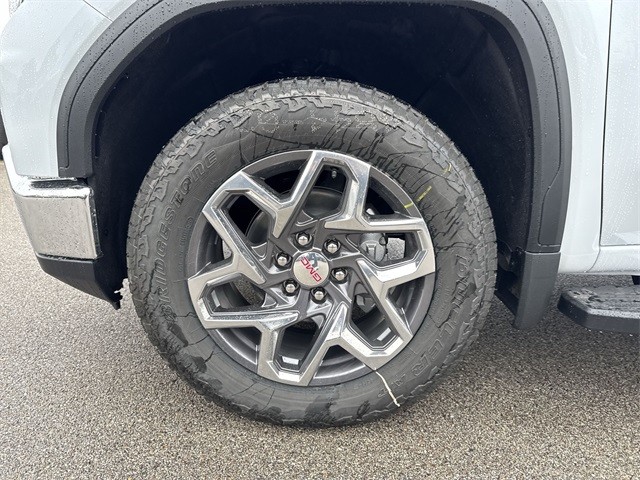 GMC Sierra 1500 Vehicle Full-screen Gallery Image 10