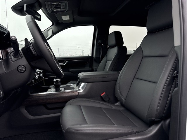 GMC Sierra 1500 Vehicle Full-screen Gallery Image 11