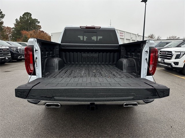 GMC Sierra 1500 Vehicle Full-screen Gallery Image 24
