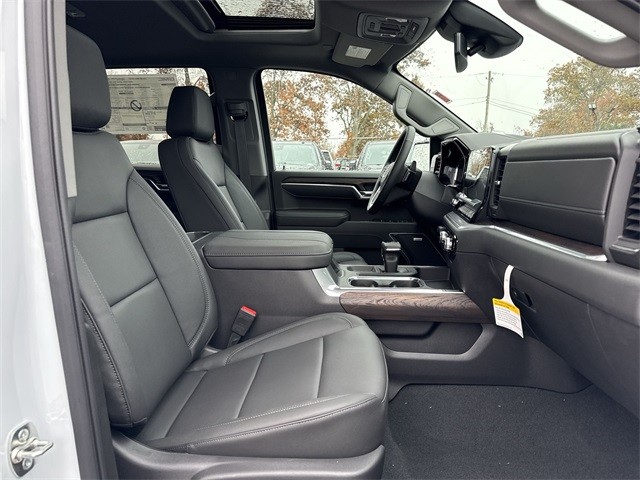 GMC Sierra 1500 Vehicle Full-screen Gallery Image 25