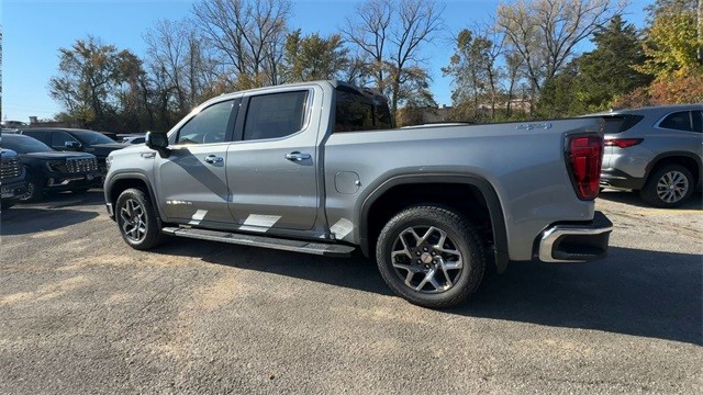 GMC Sierra 1500 Vehicle Full-screen Gallery Image 06