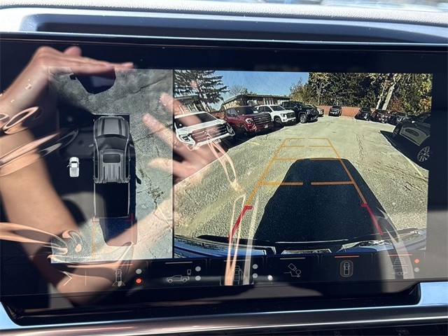 GMC Sierra 1500 Vehicle Full-screen Gallery Image 17