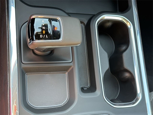 GMC Sierra 1500 Vehicle Full-screen Gallery Image 20