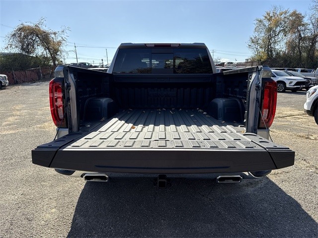 GMC Sierra 1500 Vehicle Full-screen Gallery Image 24