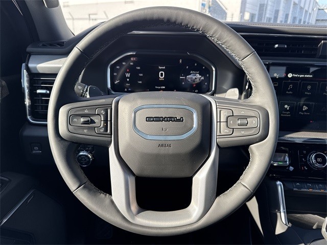 GMC Sierra 1500 Vehicle Full-screen Gallery Image 14