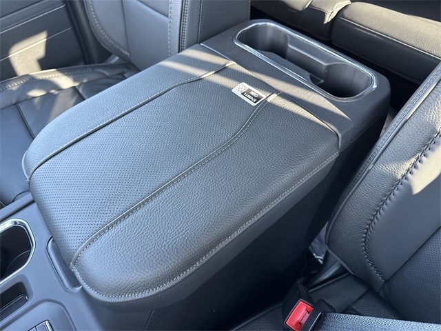 GMC Sierra 1500 Vehicle Full-screen Gallery Image 21