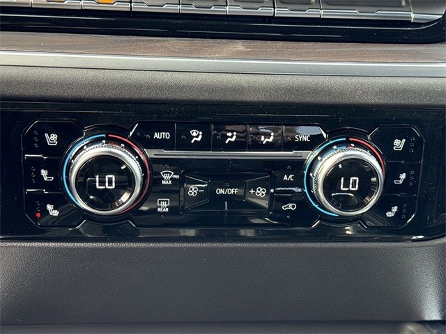 GMC Sierra 1500 Vehicle Full-screen Gallery Image 19