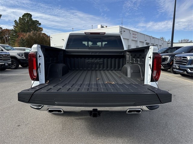 GMC Sierra 1500 Vehicle Full-screen Gallery Image 24
