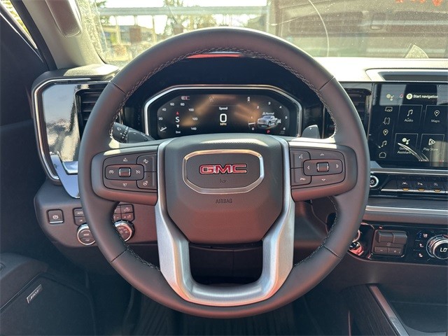 GMC Sierra 1500 Vehicle Full-screen Gallery Image 14