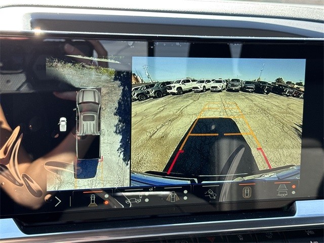 GMC Sierra 1500 Vehicle Full-screen Gallery Image 17