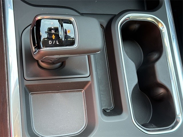 GMC Sierra 1500 Vehicle Full-screen Gallery Image 20