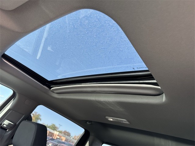 GMC Sierra 1500 Vehicle Full-screen Gallery Image 22