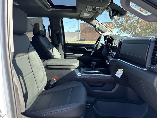 GMC Sierra 1500 Vehicle Full-screen Gallery Image 25