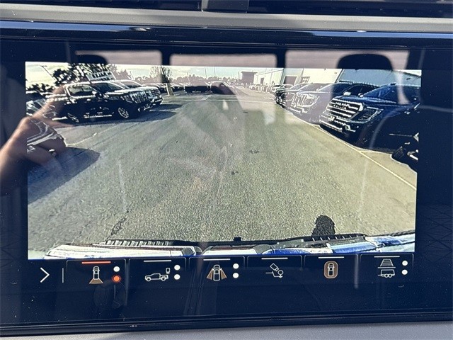 GMC Sierra 1500 Vehicle Full-screen Gallery Image 17