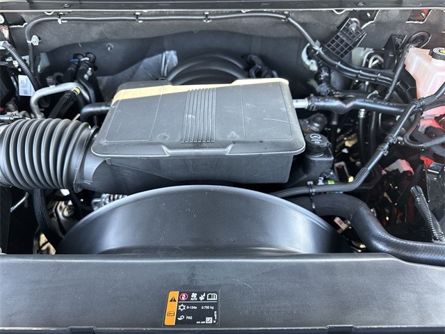 GMC Sierra 3500HD Vehicle Full-screen Gallery Image 26