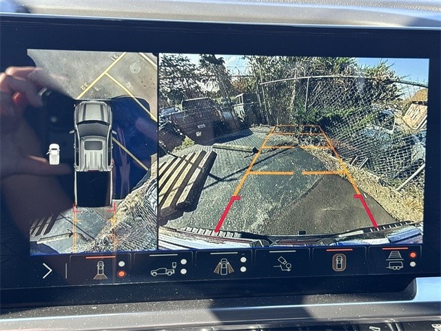 GMC Sierra 1500 Vehicle Full-screen Gallery Image 17