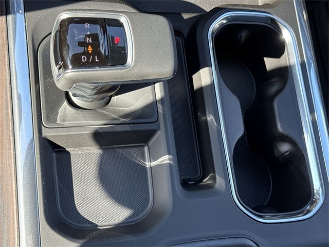 GMC Sierra 1500 Vehicle Full-screen Gallery Image 20