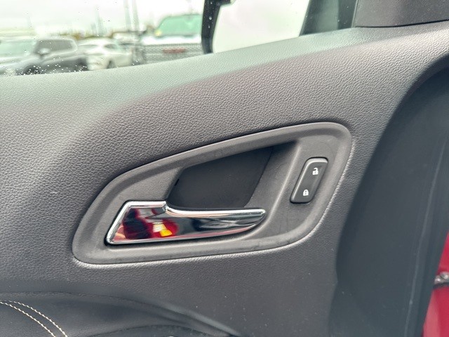 GMC Canyon Vehicle Full-screen Gallery Image 23