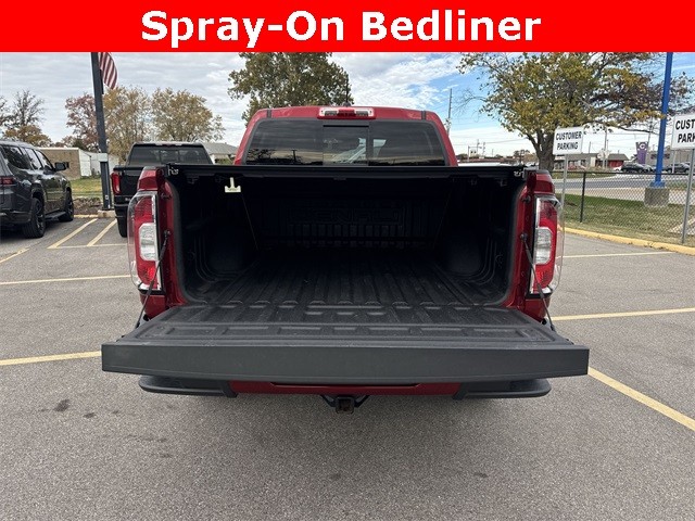 GMC Canyon Vehicle Full-screen Gallery Image 29