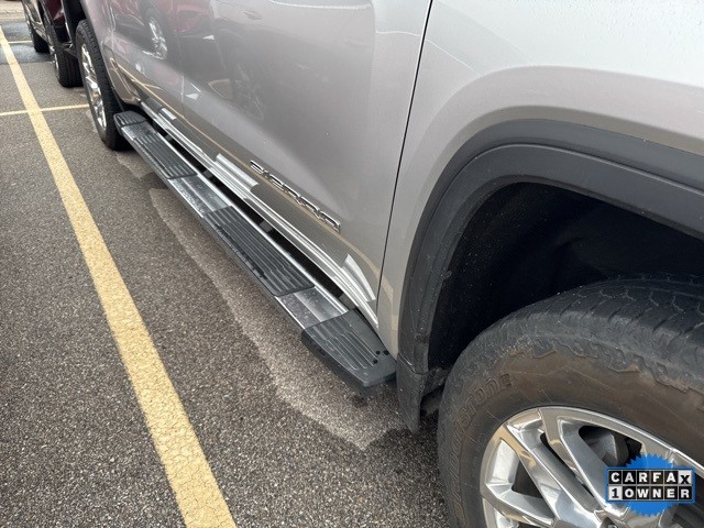 GMC Sierra 1500 Vehicle Full-screen Gallery Image 10