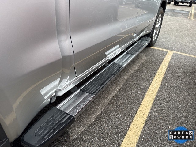 GMC Sierra 1500 Vehicle Full-screen Gallery Image 18