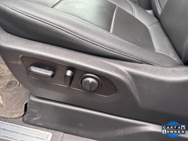 GMC Sierra 1500 Vehicle Full-screen Gallery Image 24