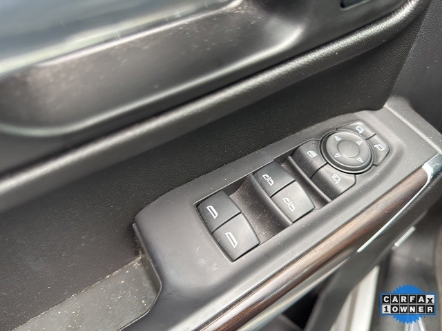 GMC Sierra 1500 Vehicle Full-screen Gallery Image 25