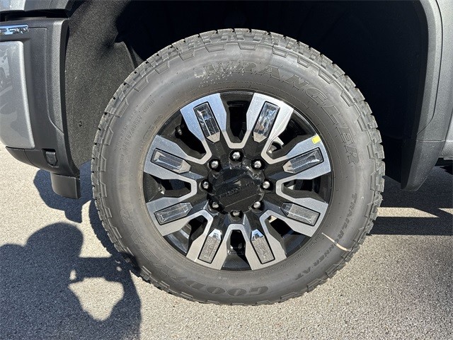 GMC Sierra 2500HD Vehicle Full-screen Gallery Image 10