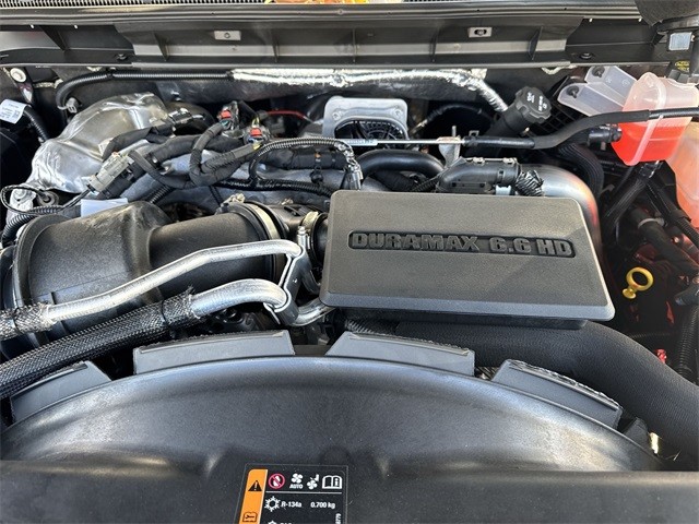 GMC Sierra 2500HD Vehicle Full-screen Gallery Image 26