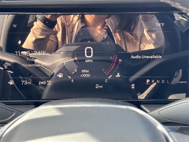 GMC Terrain Vehicle Full-screen Gallery Image 15