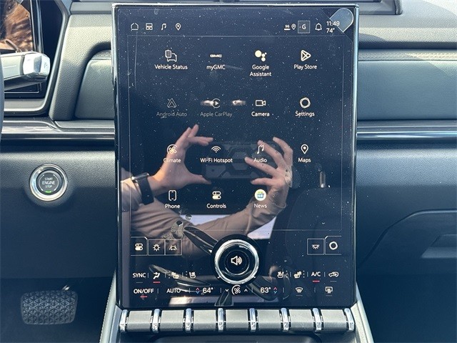 GMC Terrain Vehicle Full-screen Gallery Image 16