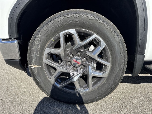 GMC Sierra 1500 Vehicle Full-screen Gallery Image 10