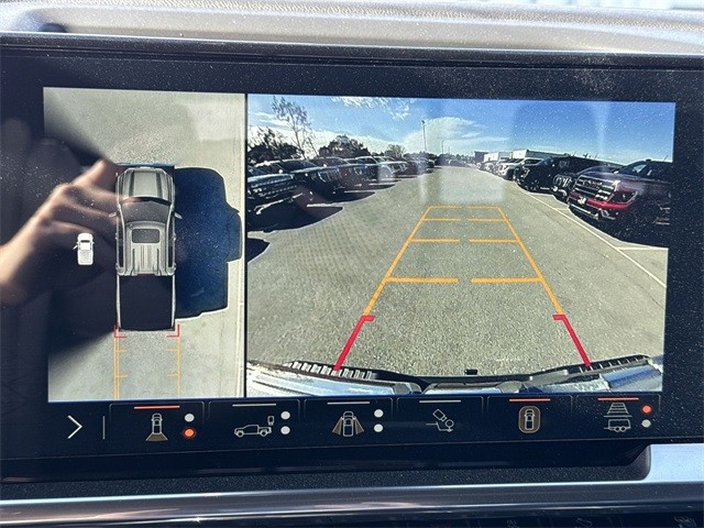 GMC Sierra 1500 Vehicle Full-screen Gallery Image 17