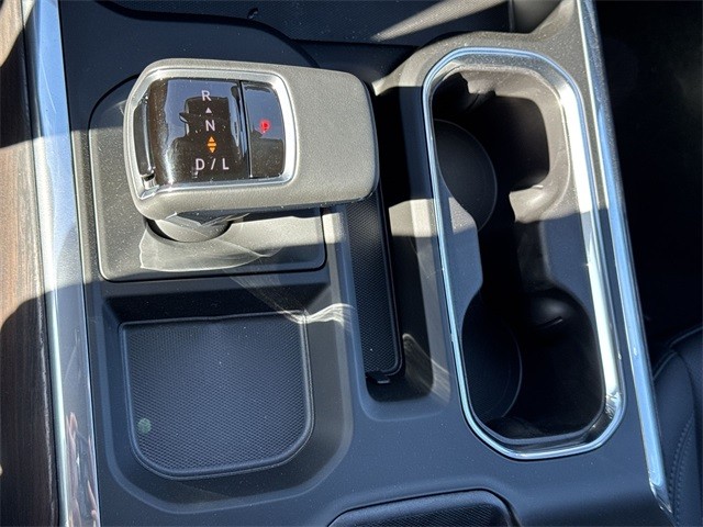 GMC Sierra 1500 Vehicle Full-screen Gallery Image 20