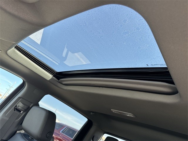 GMC Sierra 1500 Vehicle Full-screen Gallery Image 22