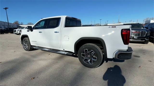 GMC Sierra 1500 Vehicle Full-screen Gallery Image 06
