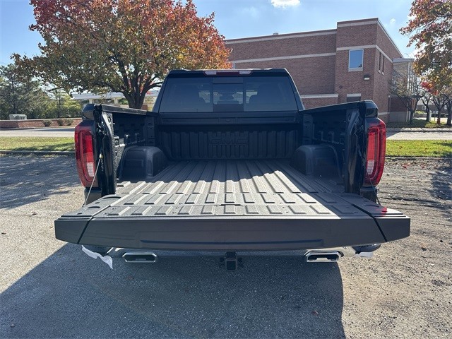 GMC Sierra 1500 Vehicle Full-screen Gallery Image 24