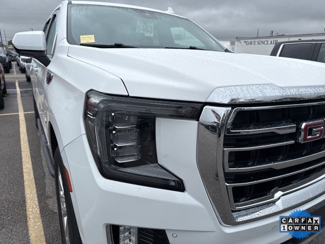 GMC Yukon XL Vehicle Full-screen Gallery Image 05