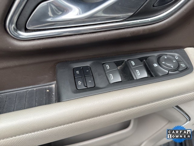 GMC Yukon XL Vehicle Full-screen Gallery Image 19