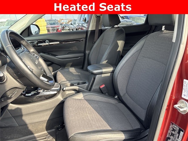 Kia Seltos Vehicle Full-screen Gallery Image 23