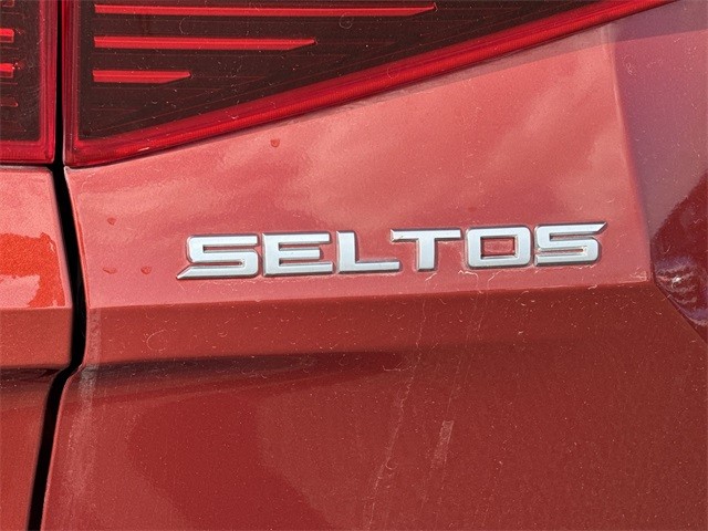 Kia Seltos Vehicle Full-screen Gallery Image 35