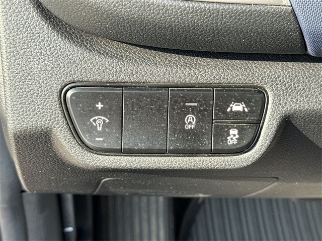 Kia Seltos Vehicle Full-screen Gallery Image 38