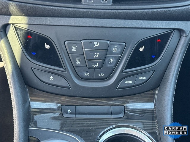 Buick Envision Vehicle Full-screen Gallery Image 18